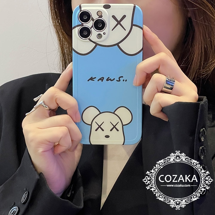 kaws iphone15 pro maxケースブルー