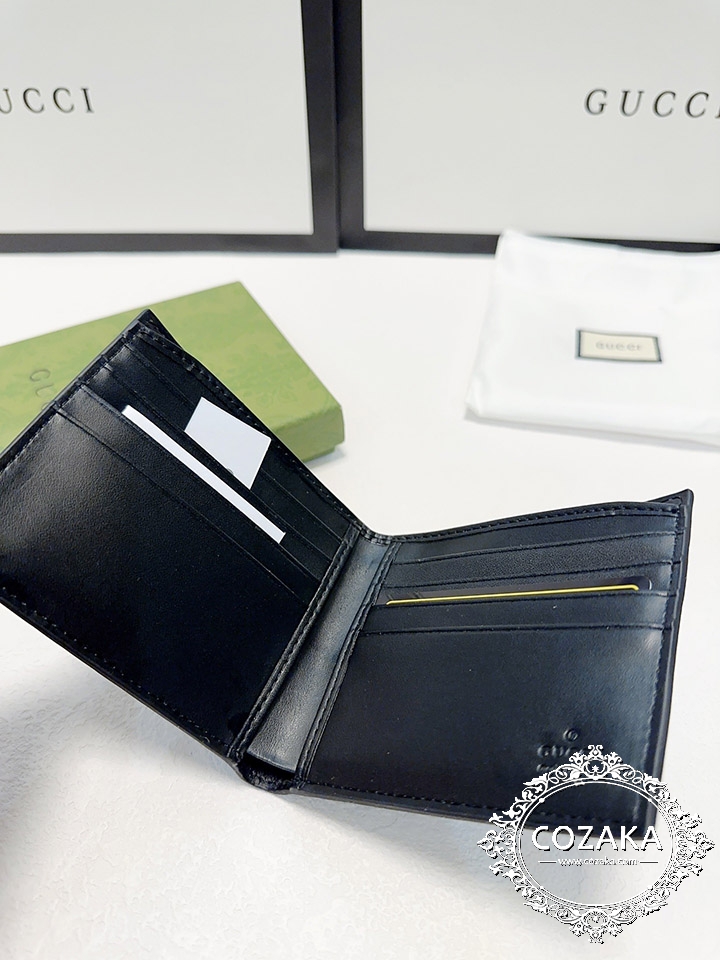 グッチ 財布付き ビジネス風