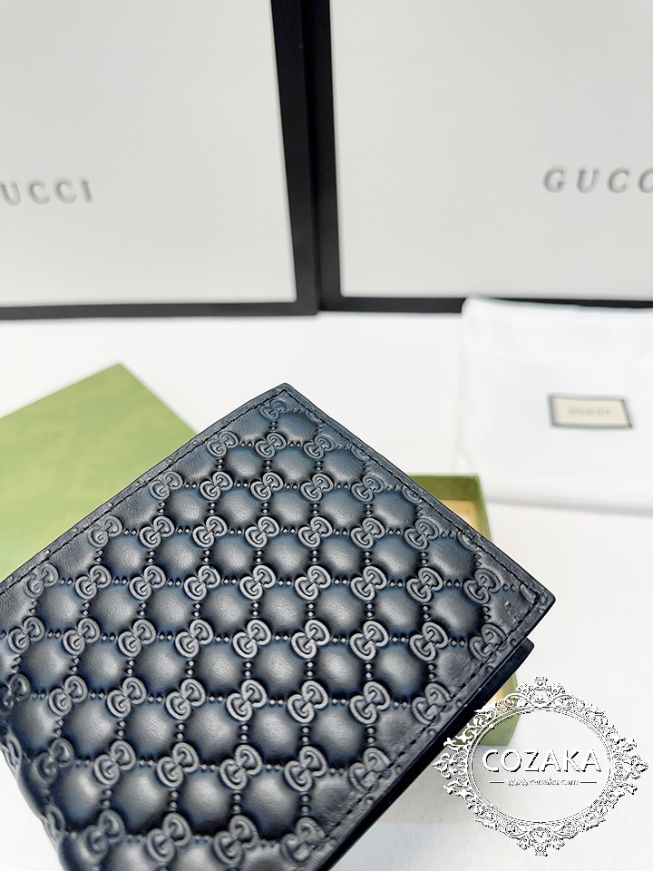 GUCCI 二つ折り財布 横開き