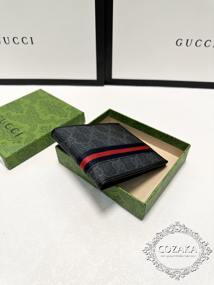 gucci 横開き 小銭収納