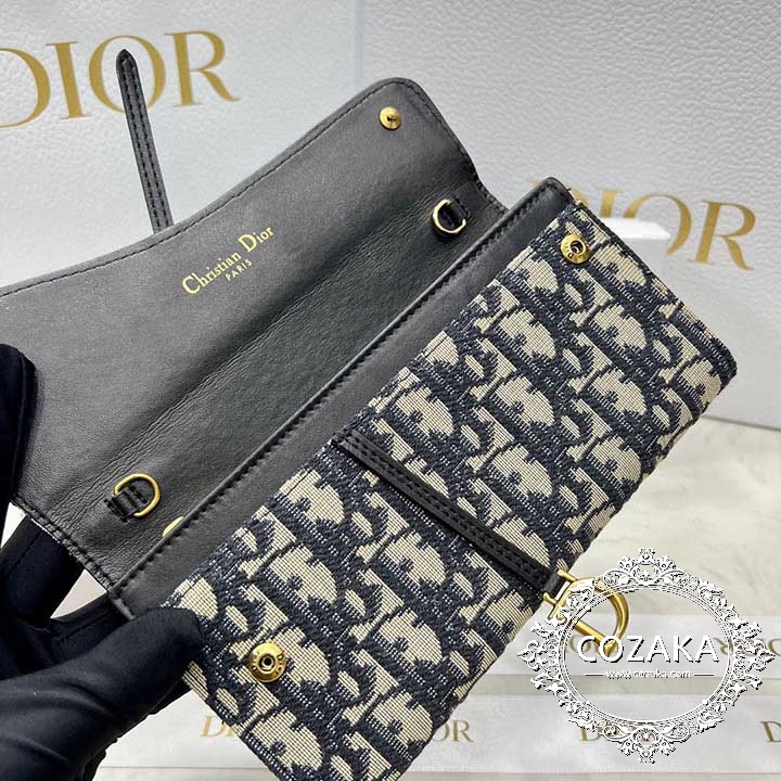 DIOR 紙幣収納 大容量