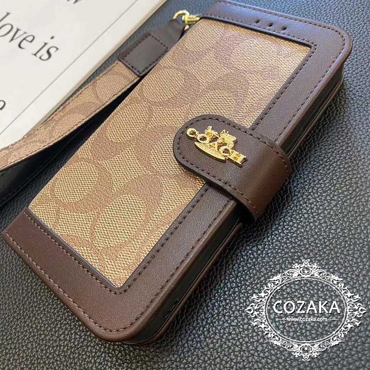 coach iphone15 pro携帯ケースストラップ付き