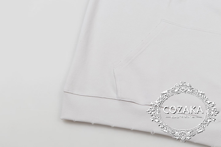  Balenciaga 刺繍入りフード付きパーカー