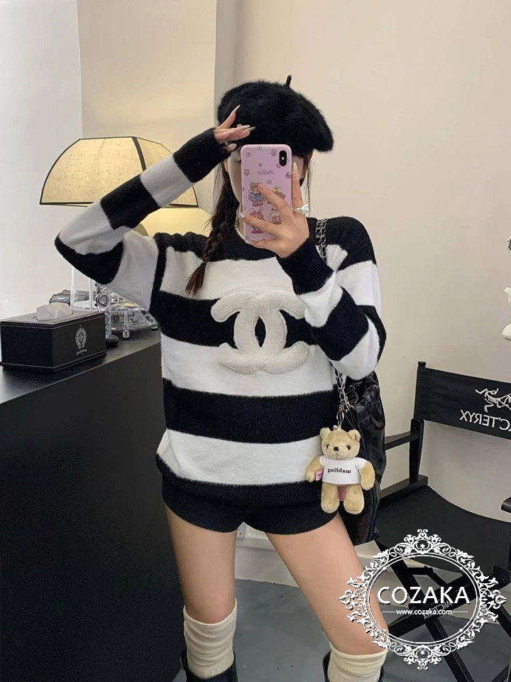 Chanel 白黒ストライプ 可愛いニット