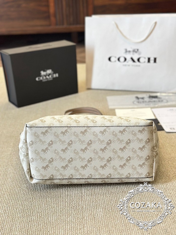 ハンドバッグ 店舗coach