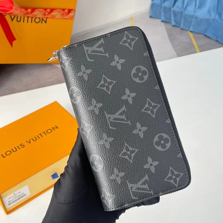 LOUIS VUITTON ジッピーウォレット