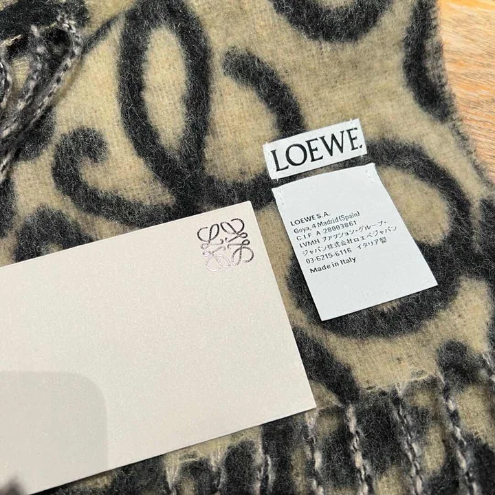 ショール 日常 Loewe