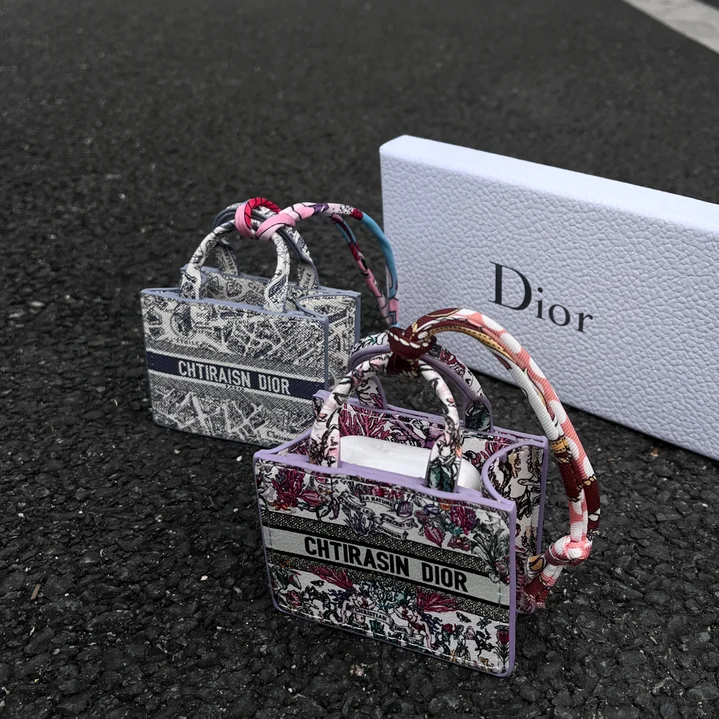 airpods ディオール dior 携帯ケース