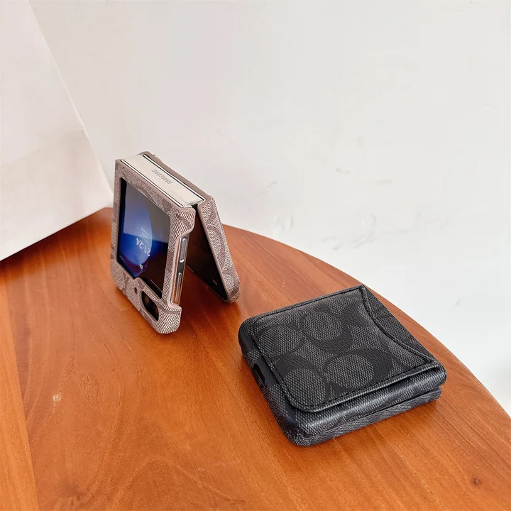 ハイブランド zflip 6ケース coach