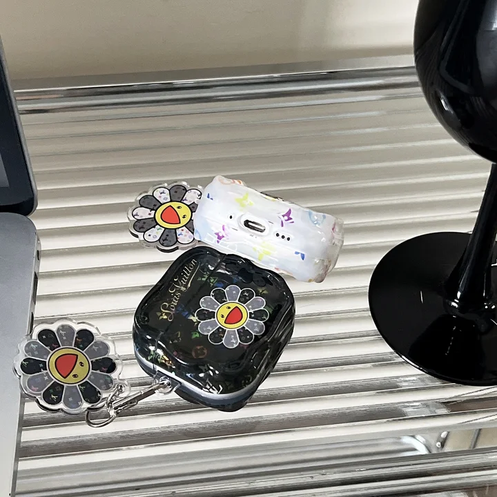 AirPods 4 ケース ブランド