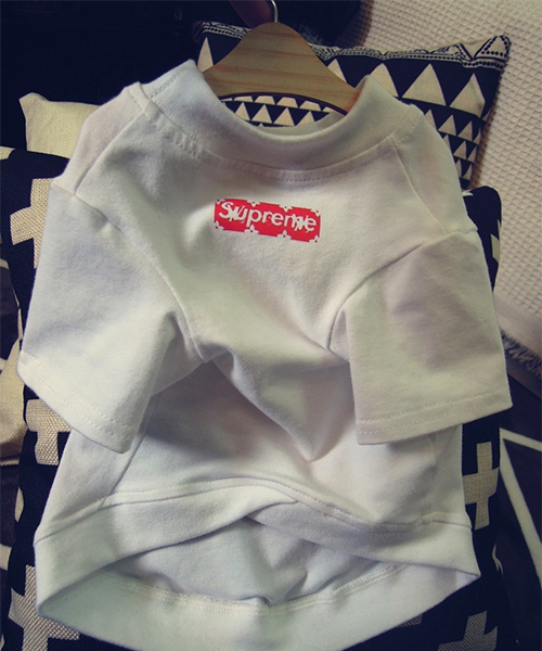 ヴィトン シュプリーム ドッグウェア tシャツ,LV X SUPREME 犬服 パロディ