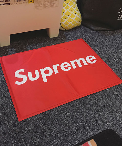 シュプリーム 犬用ベット ひんやりマット,Supreme クール マット,激安通販