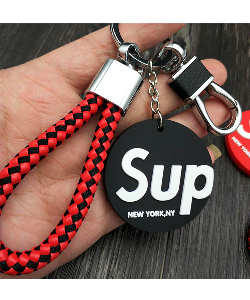 SUPREME シュプリーム キーホルダー ペア