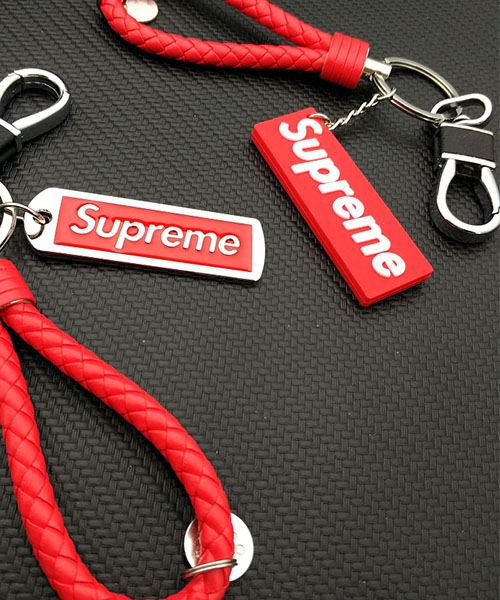 シュプリーム キーホルダー ブランド supreme キーリング 鍵 アクセサリー ペア向け