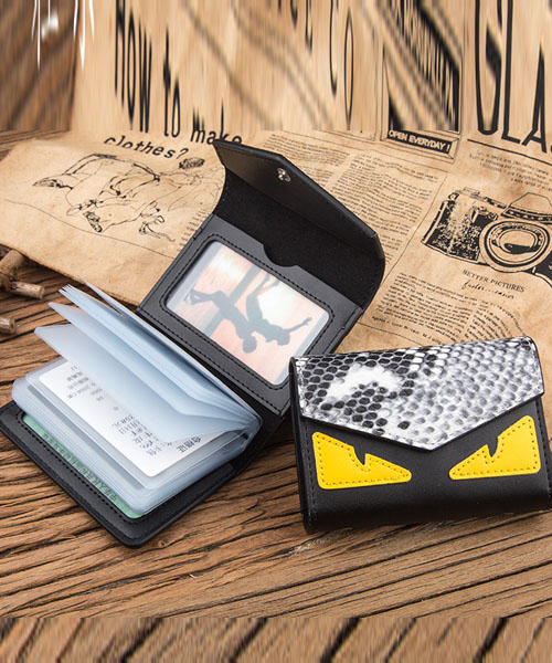 fendi カードケース レディース 可愛い フェンディ クレジットカードケース メンズ 名刺入れ パスケース 革