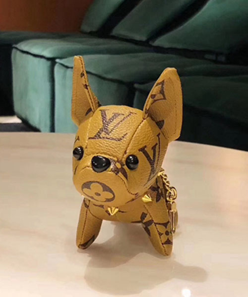 ルイヴィトン チャーム 犬 本革